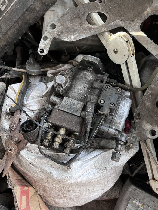 Продаж запчастей БМВ е 36