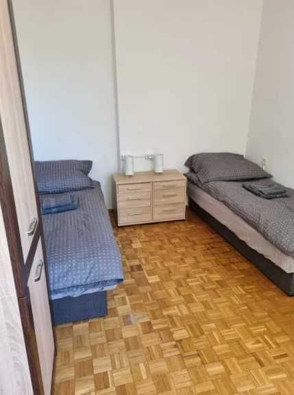 Новий хостел 5хв метро "Васильківська"