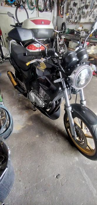 Honda CB 500c.c,/Aceito retoma,/ Scooter X7 Evo 300cc Branca