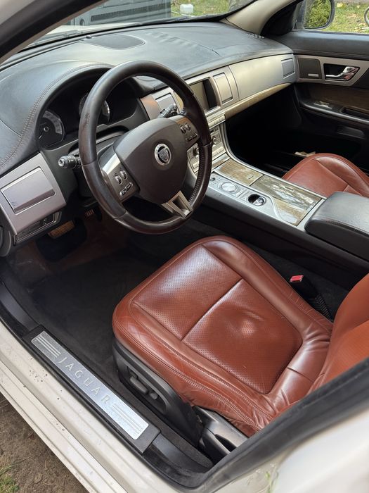 Jaguar XF 4.2 SC