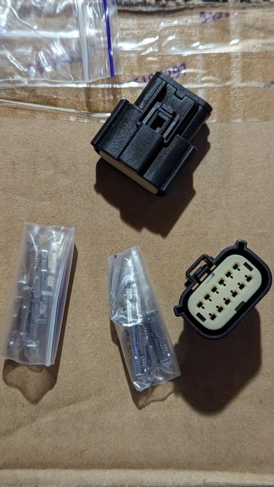 Продам разъем 12 pin (GM, Tesla, Opel, Buick, Ford)