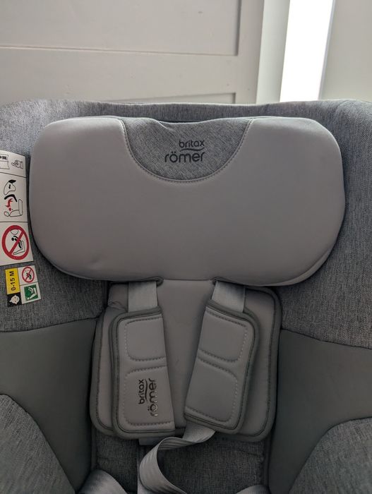 Поворотне 360° автокрісло Britax Römer Dualfix M i-Size