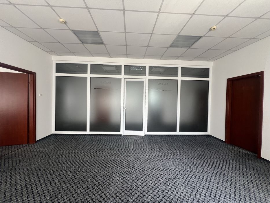 Оренда! офісні приміщення 200 м.кв ! вул.Зелена