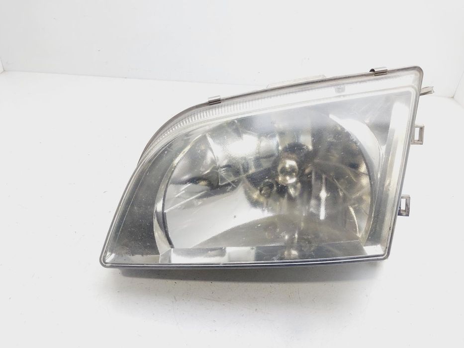 farol esquerdo mitsubishi space