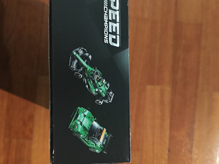 Lego 76925 Aston Martin  Vantage Formula 1 Aramco Speed Champions