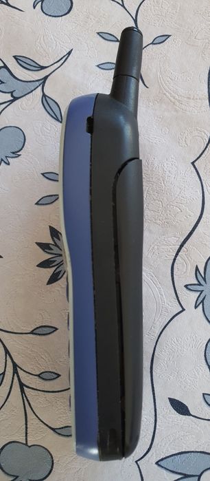 Телефон Philips Element