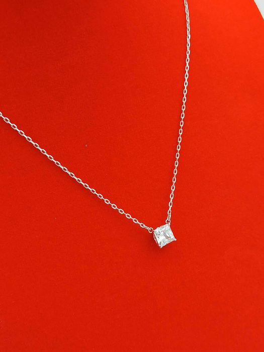 Naszyjnik damski subtelny z zawieszką kryształ srebrny Swarovski