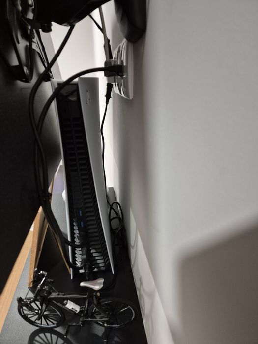 PS5 PlayStation .como nova

Com