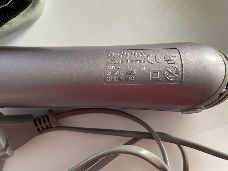 Escova de alisamento e secadora para cabelo