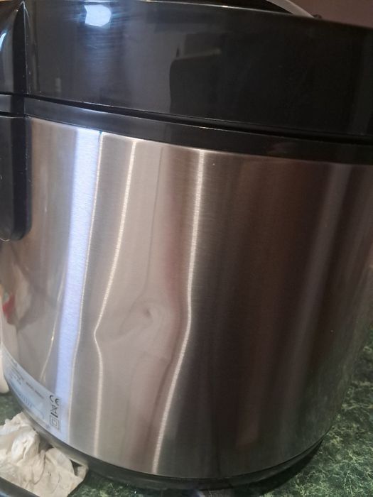 Multicooker elektryczny