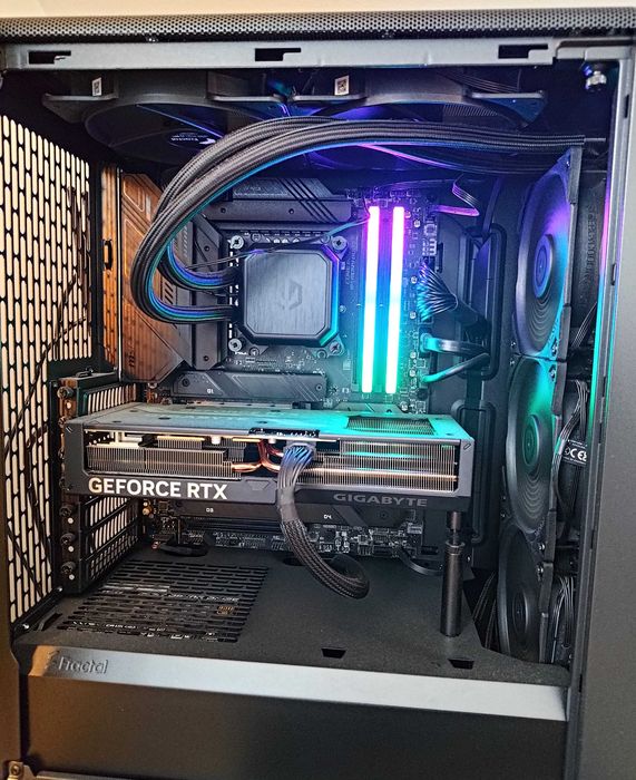 Komputer z monitorem! PC Gamingowy/dla grafika/ do pracy i7-14700KF | MSI MAG Z790 | KC3000 2TB SSD | RTX 4070 Ti Super Windforce | DELL AW2724DM 27"