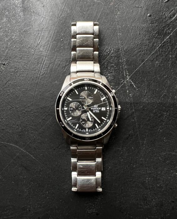Чоловічий годинник CASIO Edifice EFR-526L-1AVUEF