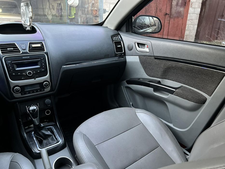 Gelly Emgrand  ЕC7 1.8 газ/бензин