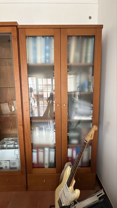 Conjunto sala - armário, aparador e mesa