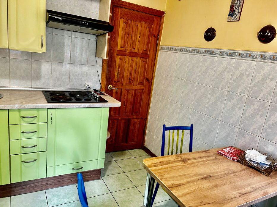 Квартира Посуточно жд вокзал( 2 мин), клиника Очі, Ультрамарин, МВД