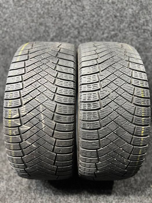 Pirelli 235/45R18 Ice Zero FR