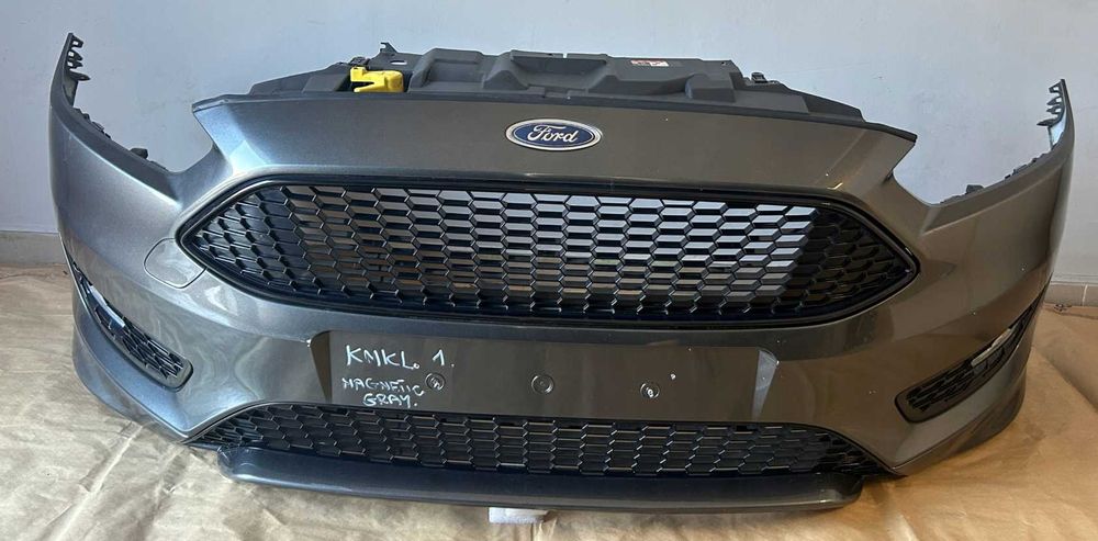 Бампер передній Ford Focus Mk3 перед оригінал разборка