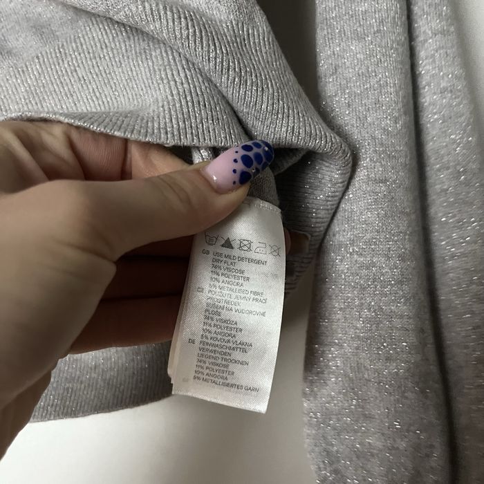 biała kremowa bluzka na długi rękaw sweter sweterek z brokatem h&m