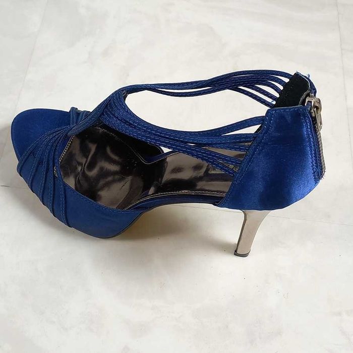 Niesamowite Eleganckie Buty Szpilki La Strada, r. 41