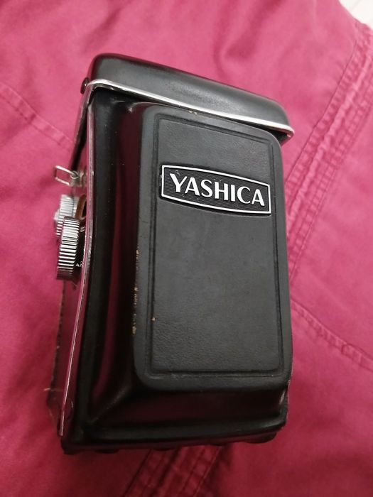 Yashica-D antiga