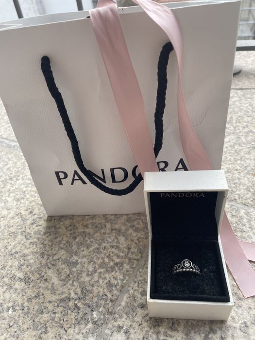 Anel da Pandora coroa