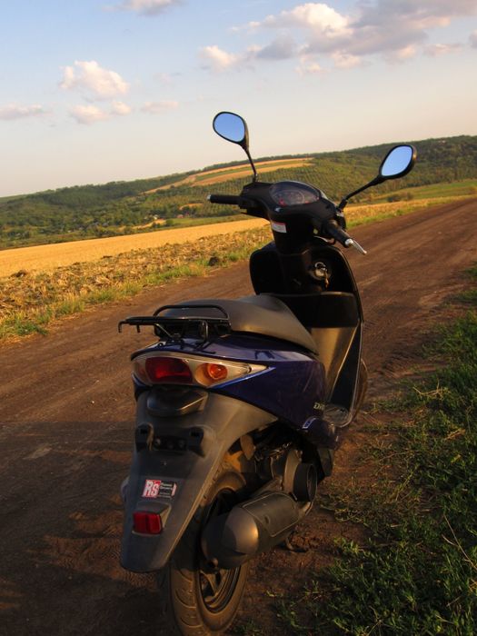 Honda dio af 68.