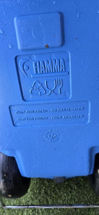 depósito de água portátil Fiamma Roll-Tank 23F