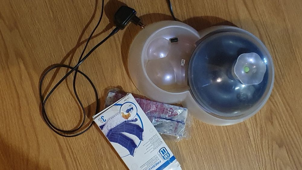 Fonte bebedouro para gatos com depósito e filtro Cat It com filtro de