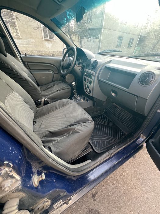 Аренда логан ван грузово(газ/ бензин)от 300 грн /сутки и лифы в Одессе