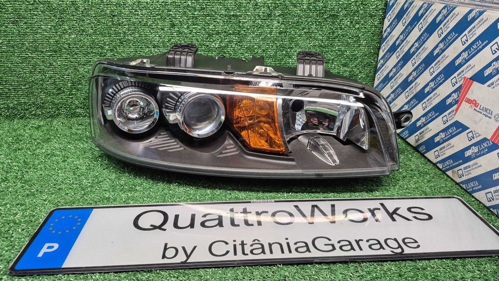 Otica Farol Direito Fiat Punto II 188 1999 a 2012 Ref. DX-677.18535 Original Fiat Valeo NOVO