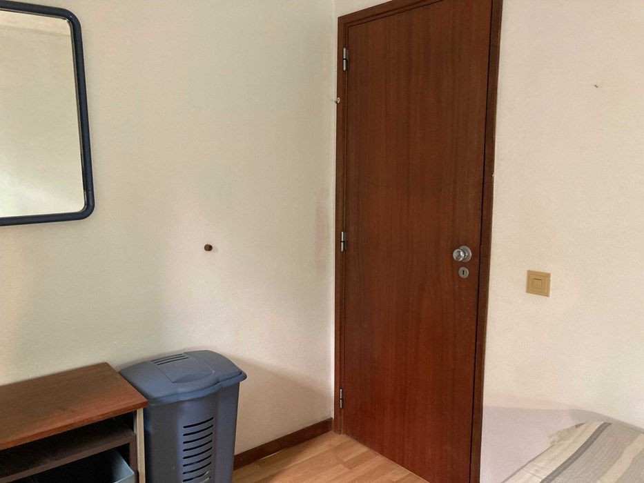 Excelente Quarto Para Estudante na Quinta do Lambert, Lisboa