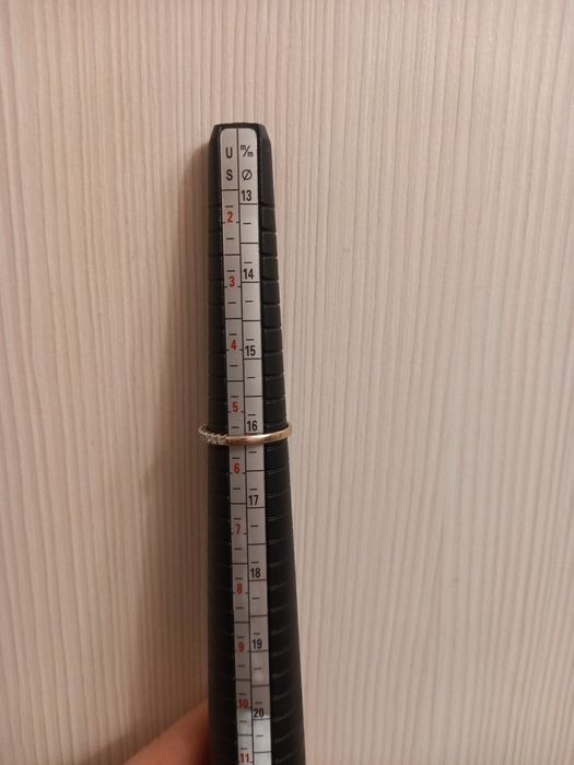 Золотое кольцо с бриллиантами