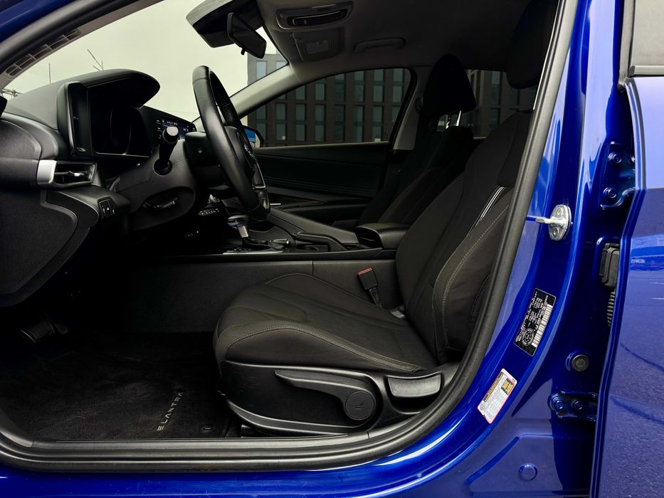 Hyundai Elantra 2021