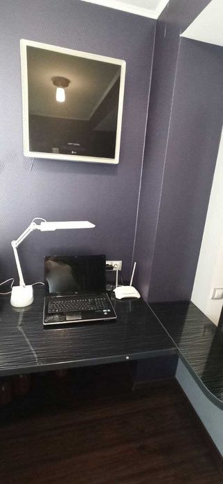 Продаж 3-х кімнатної квартири з ремонтом та меблями