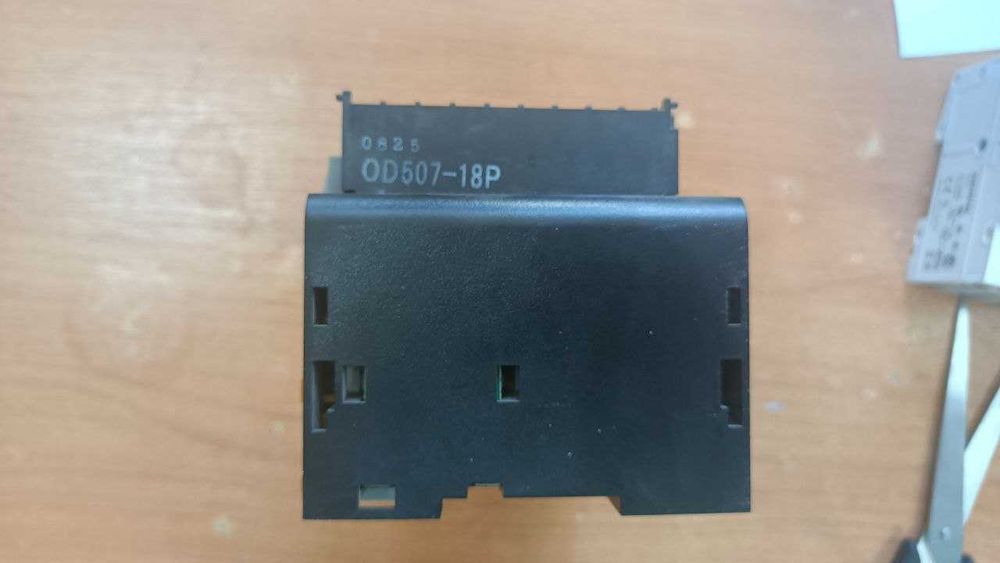 ПЛК OMRON SYSMAC cj1m cpu1pa202 od232 id232 id211