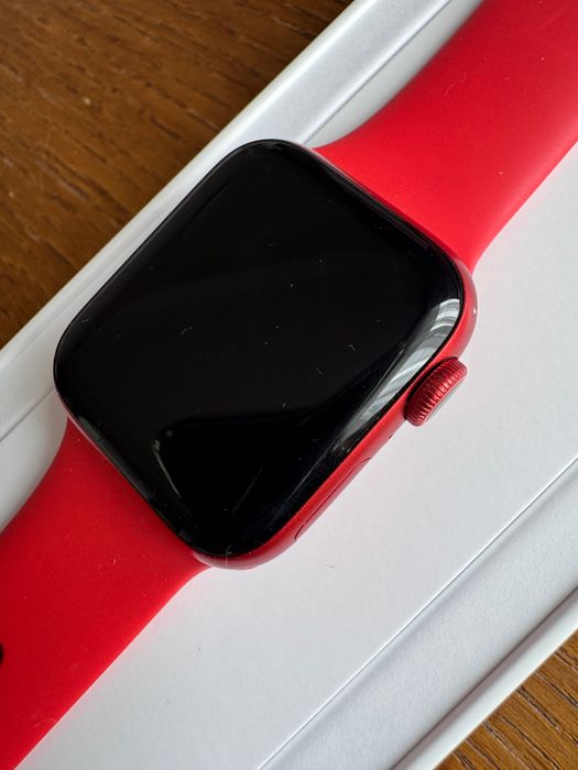 Смарт годинник Apple Watch Series 6 40mm (PRODUCT)RED