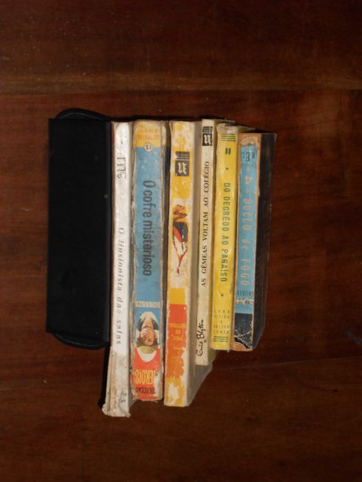 Livros diversos coleccoes juvenis antigas