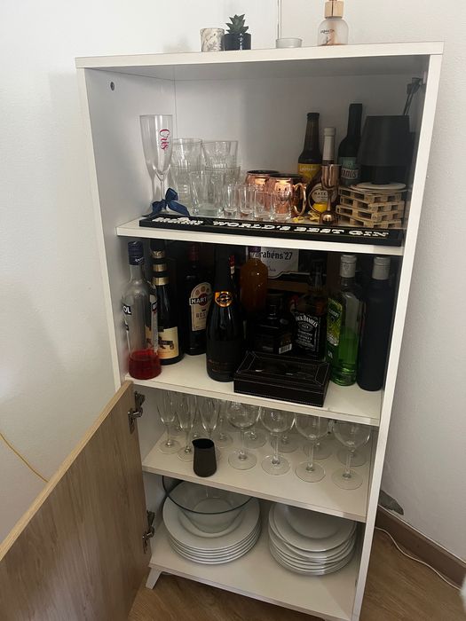 Móvel bar em bom estado