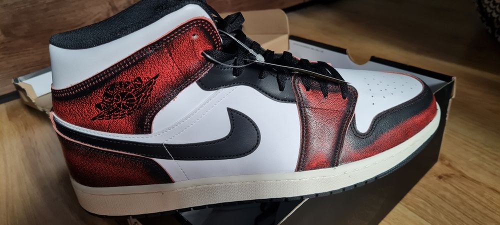 Nike Air Jordan 1 MID