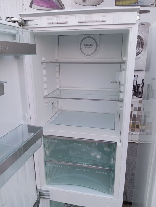 Встраиваемый холодильник Miele KFN 9758 No-Frost INVERTER A+++
