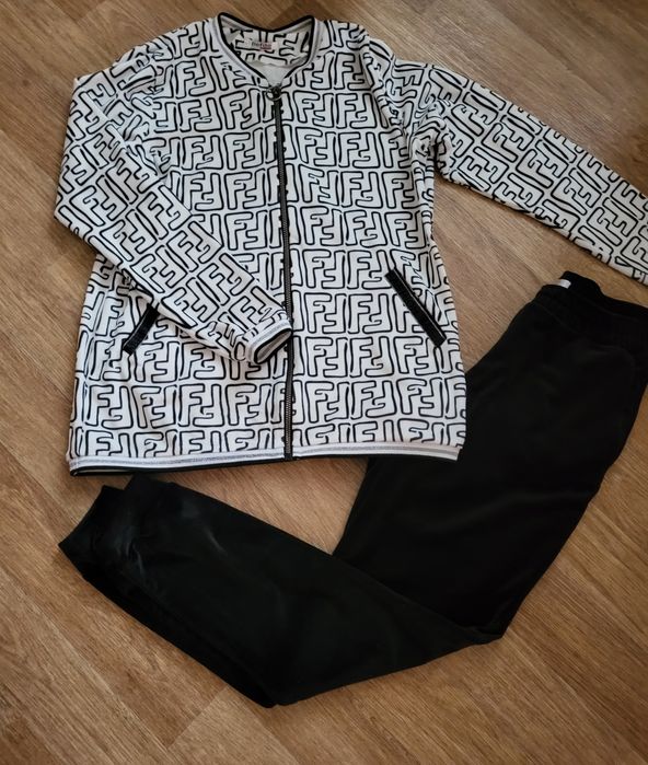 Костюм велюр (р.48)