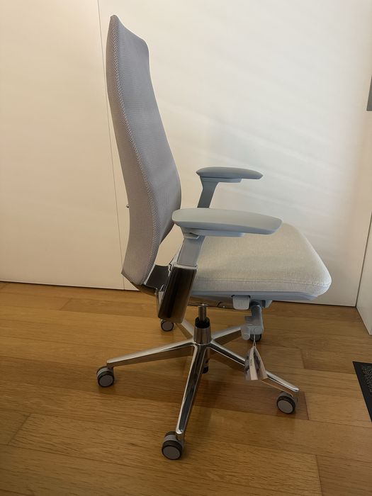 Cadeira Ergonómica marca Haworth