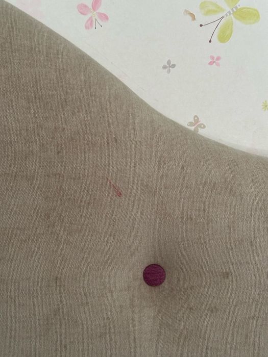 Łóżko 160 cm  do pokoju dziewczynki razem z wezgłowiem i materacem