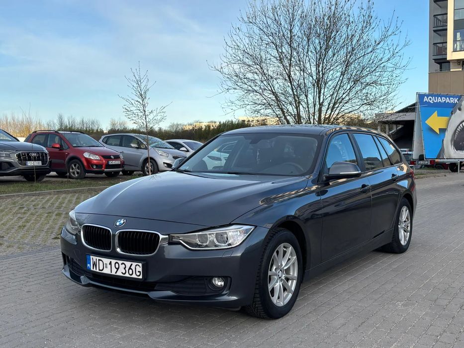 BMW Seria 3 BMW 320d Touring | 2014 | Automat | Black Sapphire | Zadbane
