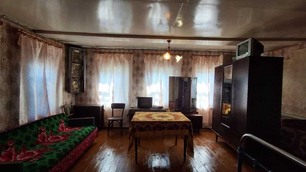 Продам теплий  будинок в селі Перемога колишнього Глухівського р-ну