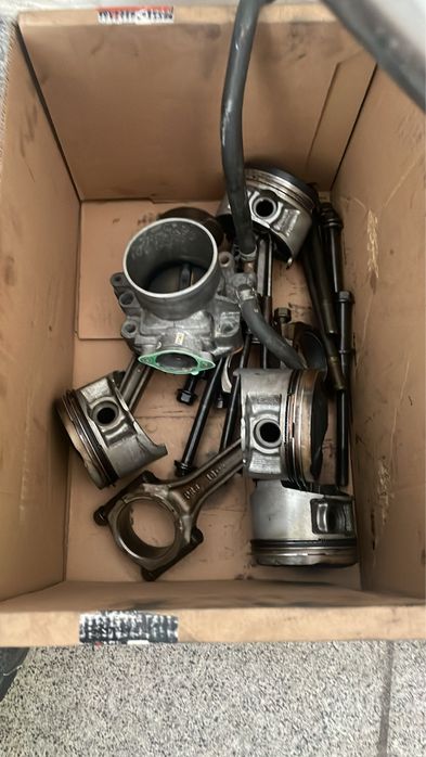Vendo material honda