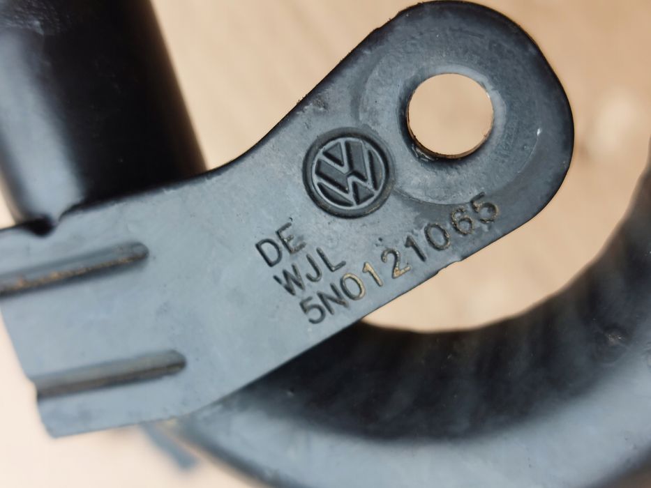 wąż przewód rura wody 2.0 tdi vw seat skoda 5n0121065