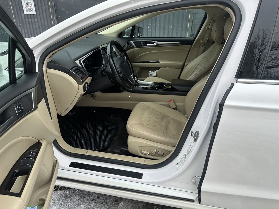 Ford Fusion Hybrid