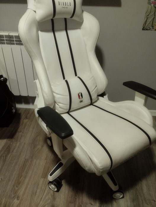 Fotel gamingowy Diablo