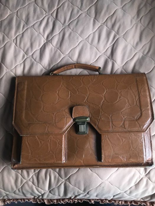 Чоловічий шкіряний портфель